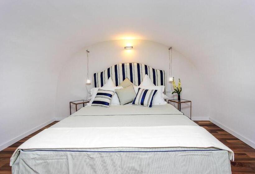 スタンダードルーム, Diecisedici