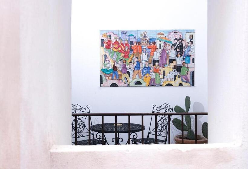 ４ベッドルームクラシックタイプ, Diecisedici