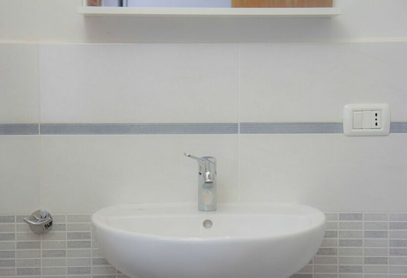 اتاق استاندارد یک نفره, Il Linchetto