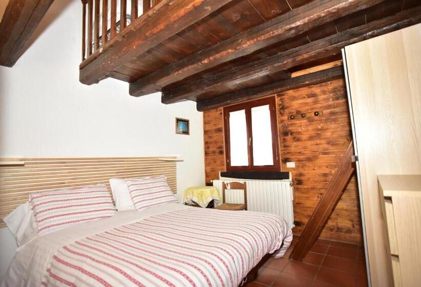 غرفة قياسية رباعية, Rifugio Le Chevalier