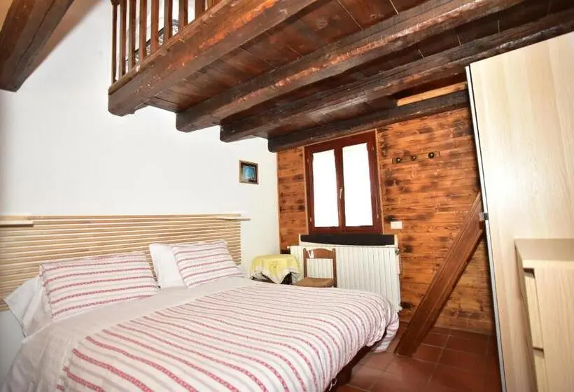 اتاق استاندارد چهار تخته, Rifugio Le Chevalier