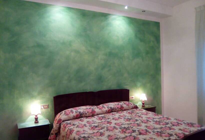 غرفة قياسية مطلّة علي البحر, Terrazza Sul Mare