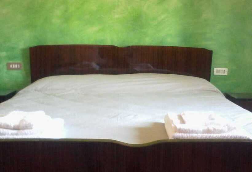 غرفة قياسية مطلّة علي البحر, Terrazza Sul Mare