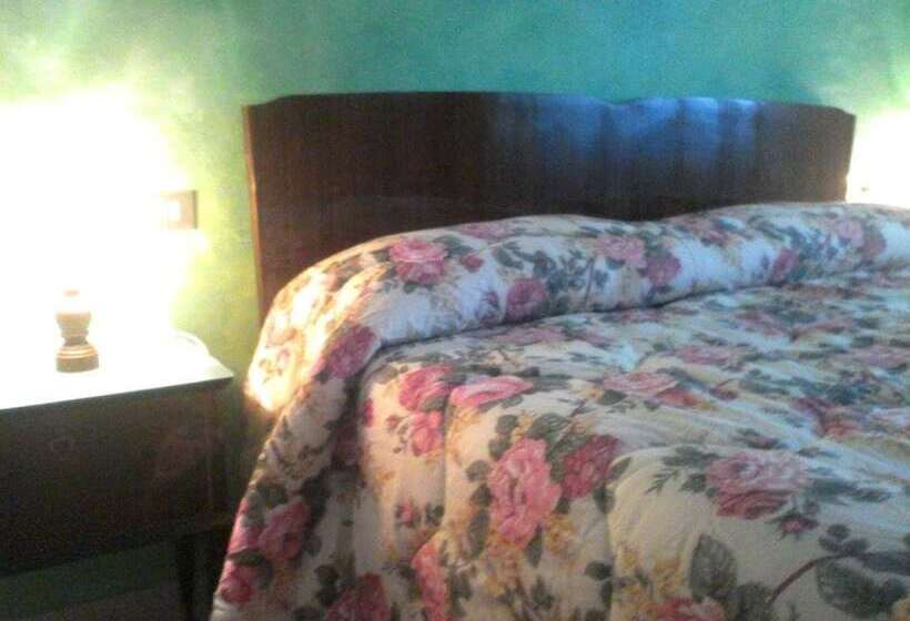 غرفة قياسية مطلّة علي البحر, Terrazza Sul Mare