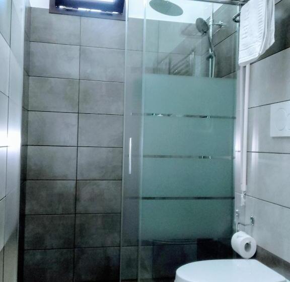 חדר משפחתי, Villa Ginevra