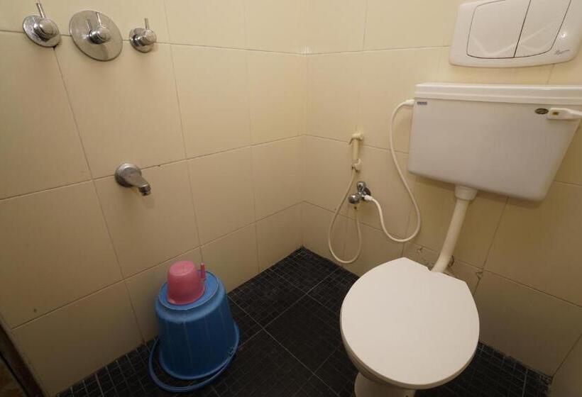 غرفة كلاسيكية ثلاثية, Melody Park