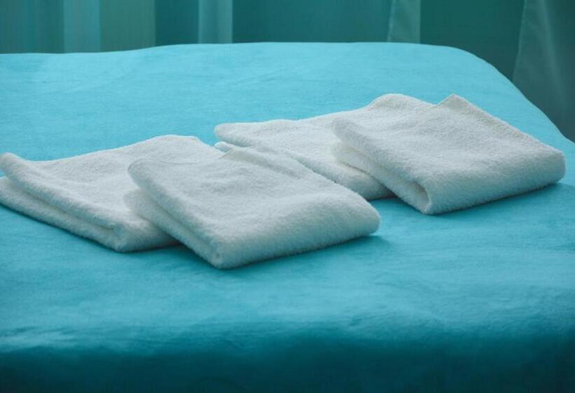 اتاق سوپریور, Orange