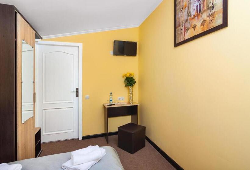 اتاق اکونومی, Orange