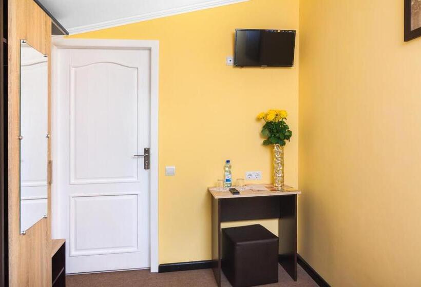 اتاق اکونومی, Orange