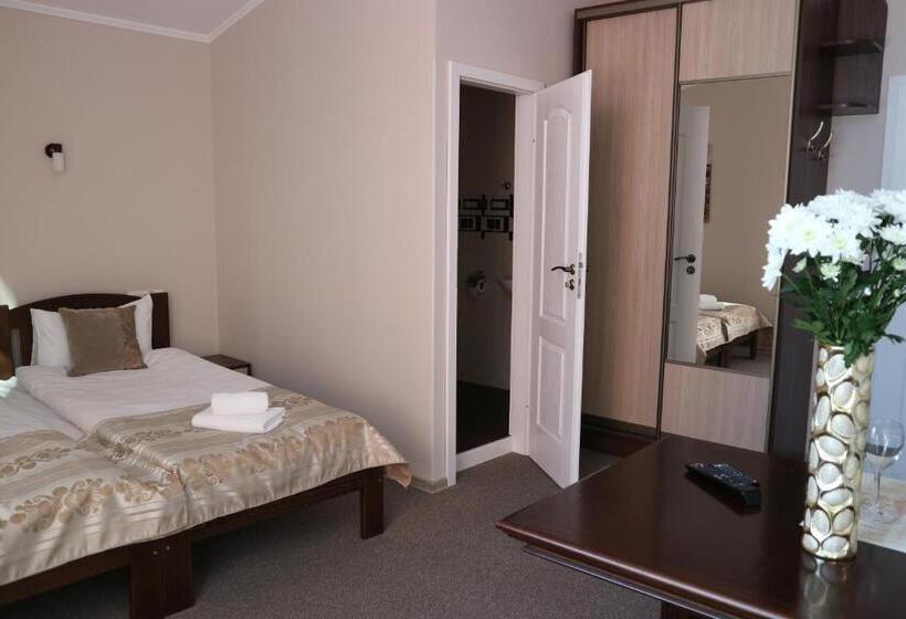 اتاق استاندارد, Orange