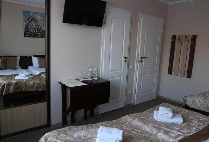 اتاق کلاسیک سه تخته, Orange