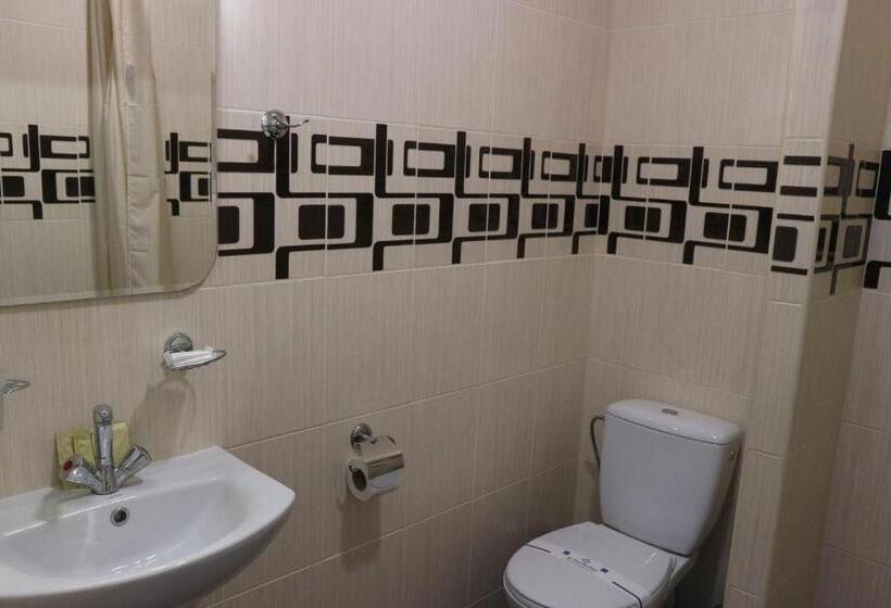 اتاق کلاسیک سه تخته, Orange