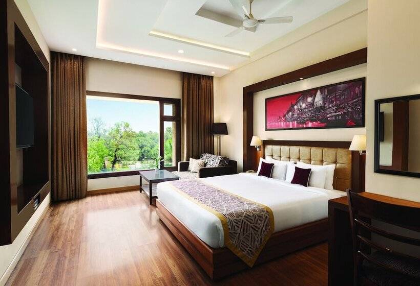 프리미엄 룸, Ramada By Wyndham Varanasi Katesar