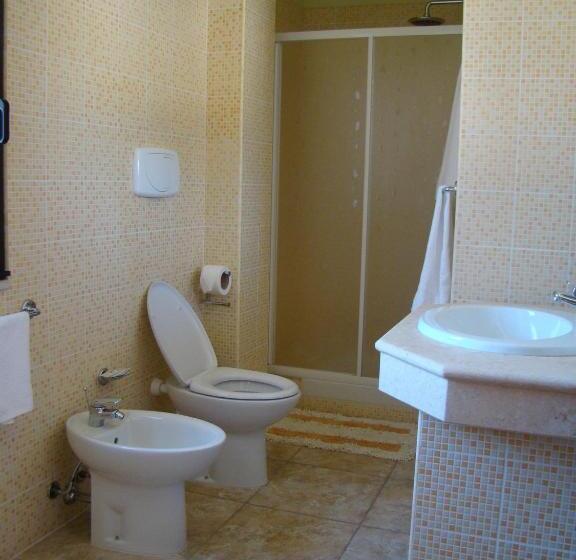 غرفة قياسية فردية, Ristorante111