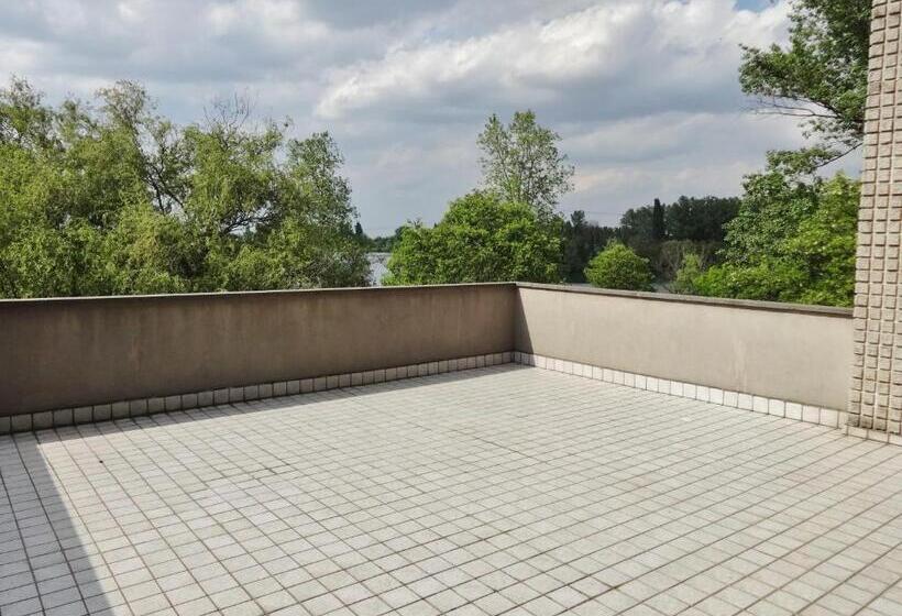 סוויטה, Ih Hotels Milano Blu Visconti