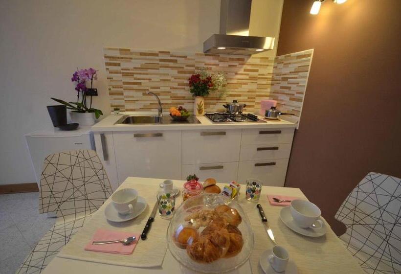 استودیوی لوکس, B&b La Dimora Di Iside