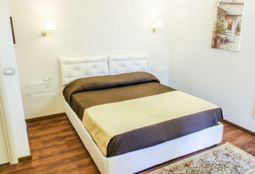 Suite with Terrace, 96 Guest House