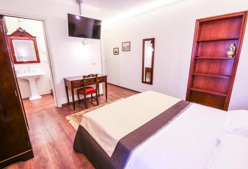 Suite with Terrace, 96 Guest House