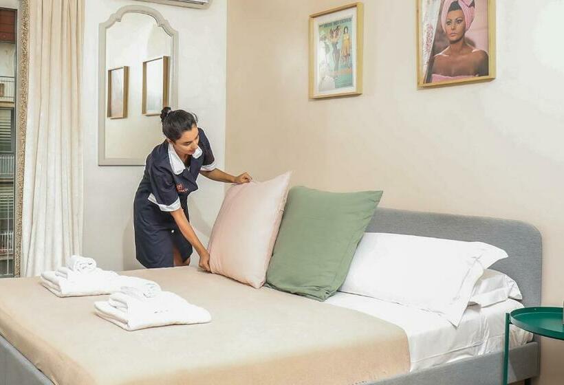 Camera Standard con Balcone, Bnb Drive In