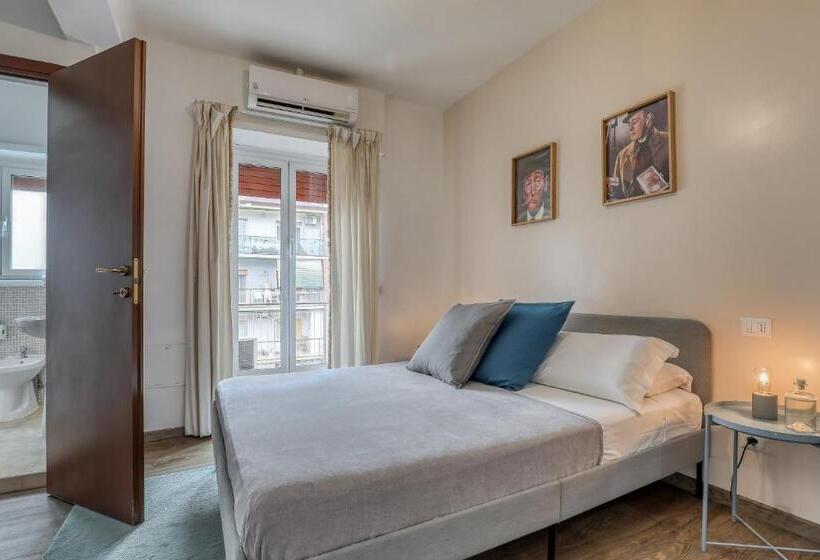 Camera Standard con Balcone, Bnb Drive In