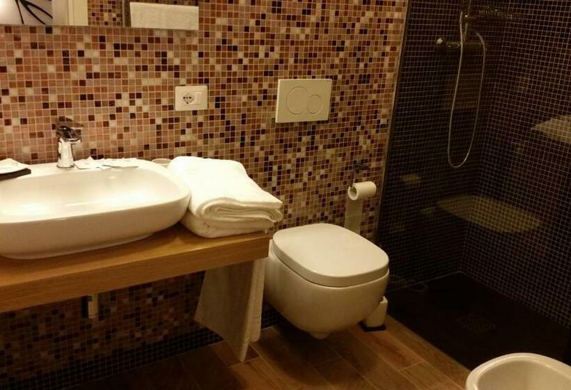 اتاق استاندارد با بالکن, Casa Mafalda