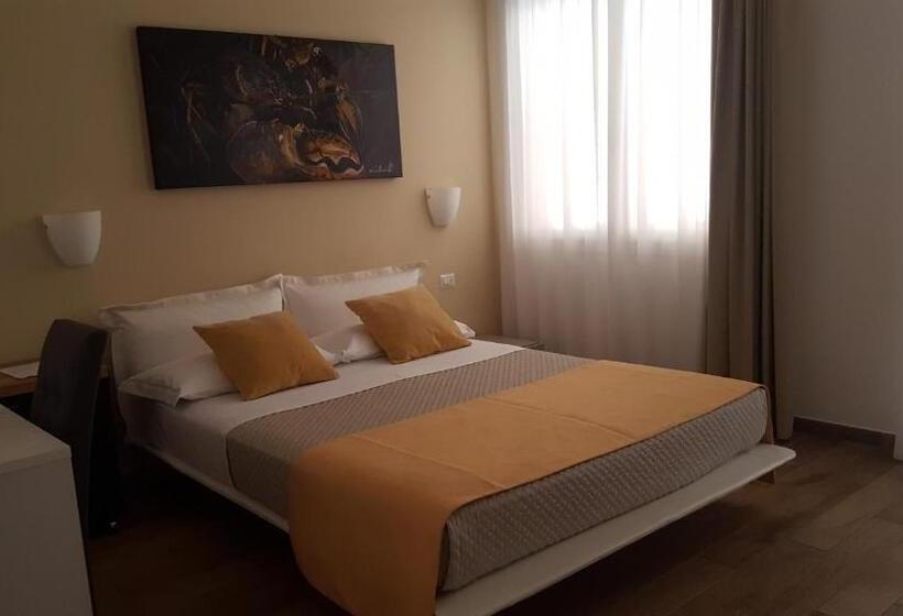 اتاق استاندارد با بالکن, Casa Mafalda