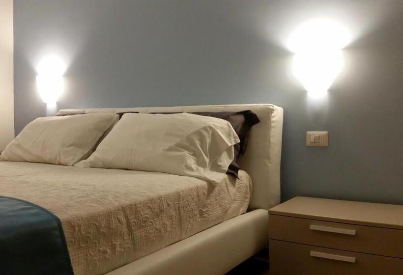 آپارتمان 1 خوابه با بالکن, Casa Mafalda