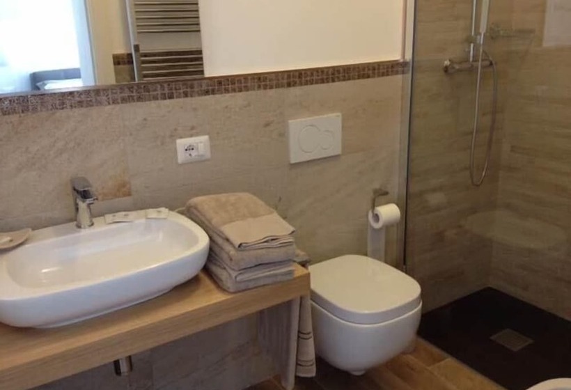 اتاق استاندارد با بالکن, Casa Mafalda