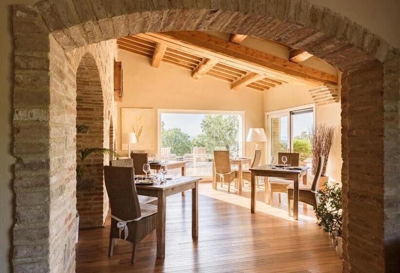 וילה עם חדר שינה אחד ובריכת שחיה, Dimora Santa Margherita   Relais Di Charme