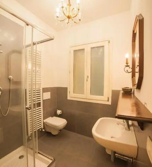 اتاق استاندارد سه نفره, Il Fonticolo Room&breakfast