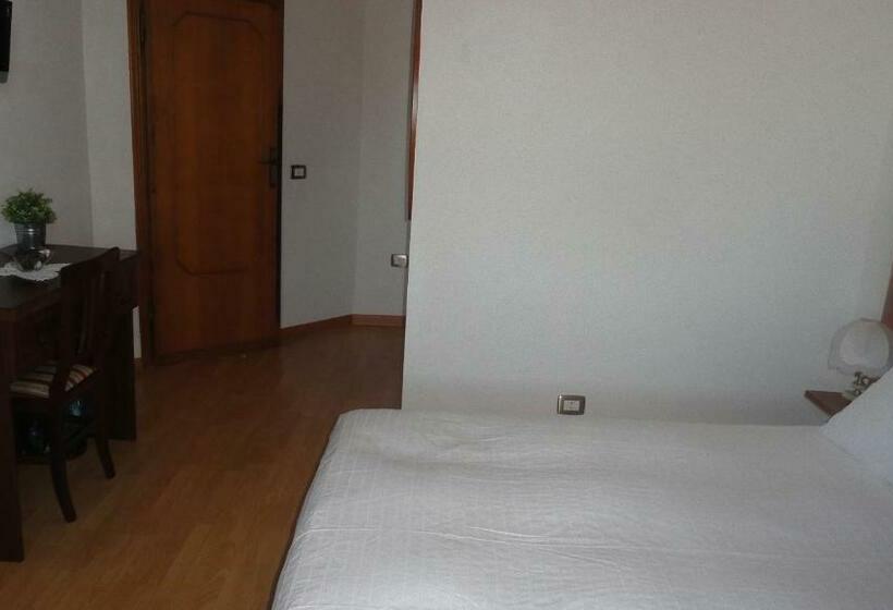 اتاق استاندارد با چشم‌انداز دریا, Bed And Breakfast La Corte Degli Ulivi