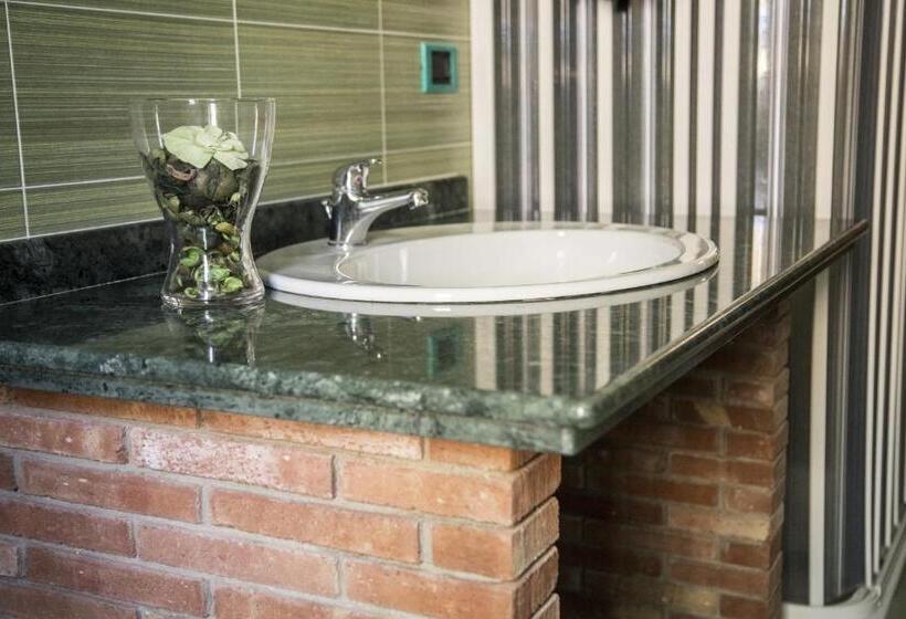 חדר דלוקס עם מרפסת, B&b La Dimora Di Samu