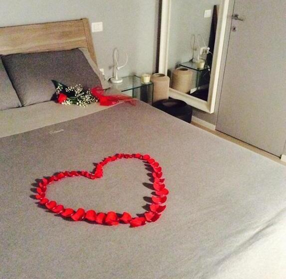 اتاق استاندارد, La Gnostra