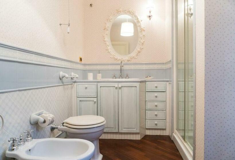 غرفة ديلوكس سرير كينج, Palazzo Bella