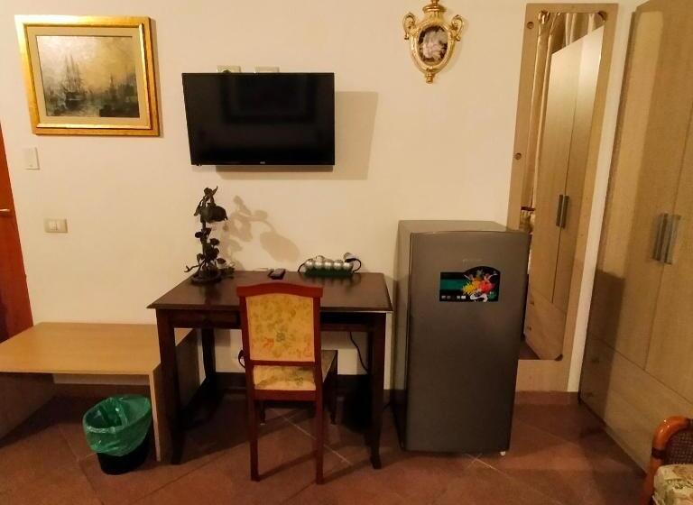 اتاق استاندارد سه نفره, Terra Del Sole Vittoria