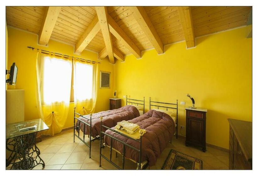 ガーデンビュースタンダードルーム, Bed & Breakfast Montesterlino