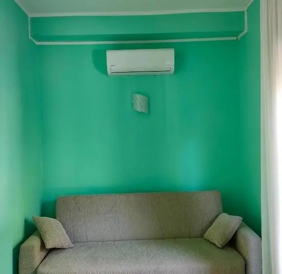 اتاق استاندارد سه نفره, Albergo La Primula