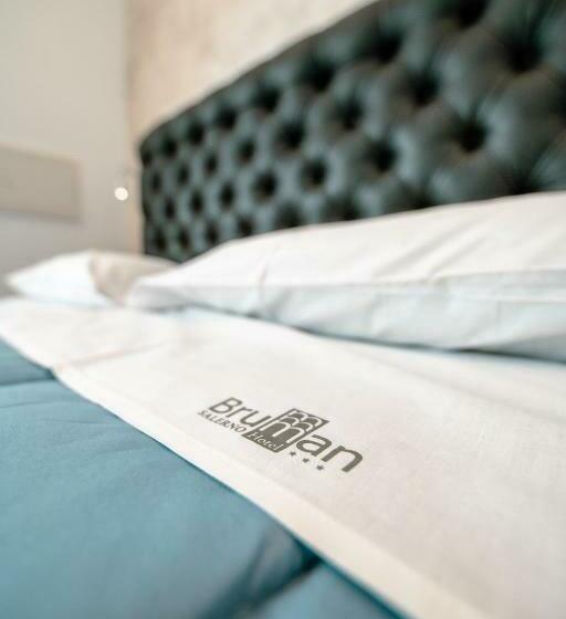 اتاق استاندارد, Bruman Salerno