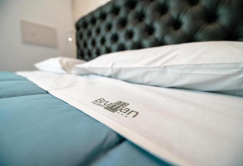 اتاق استاندارد, Bruman Salerno