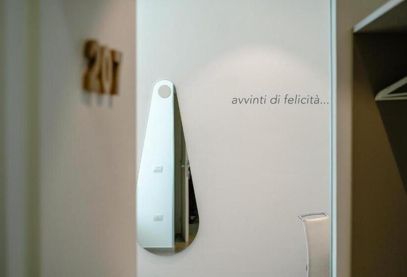 اتاق استاندارد, Bruman Salerno