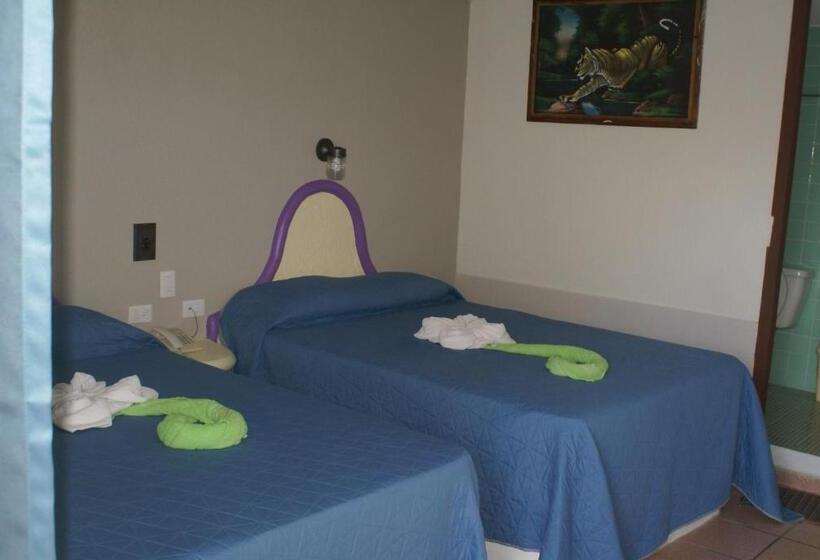 Номер Стандарт 2 Двуспальные Кровати, Del Angel