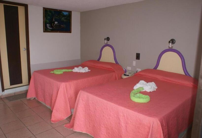 Номер Стандарт 2 Двуспальные Кровати, Del Angel