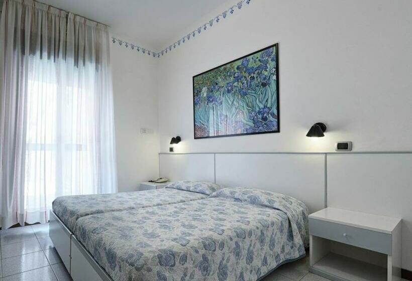 غرفة قياسية, La Serena