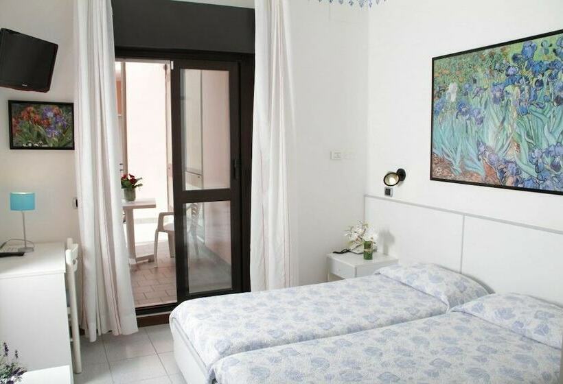 غرفة قياسية, La Serena