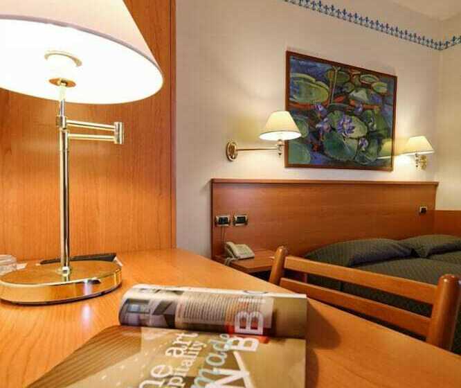 غرفة قياسية, La Serena