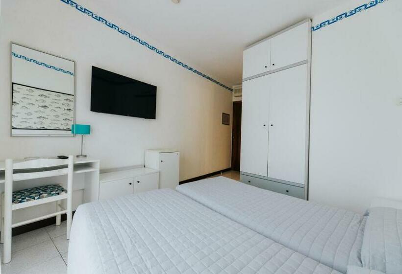 غرفة قياسية, La Serena