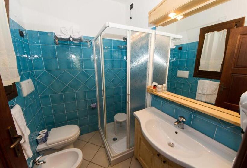 デラックスジュニアスイート, Mariposas