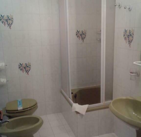 חדר סטנדרט, Niki