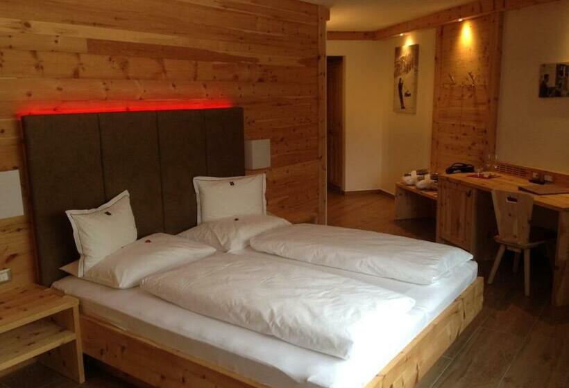 Номер Стандарт, Passo Sella Dolomiti Mountain Resort