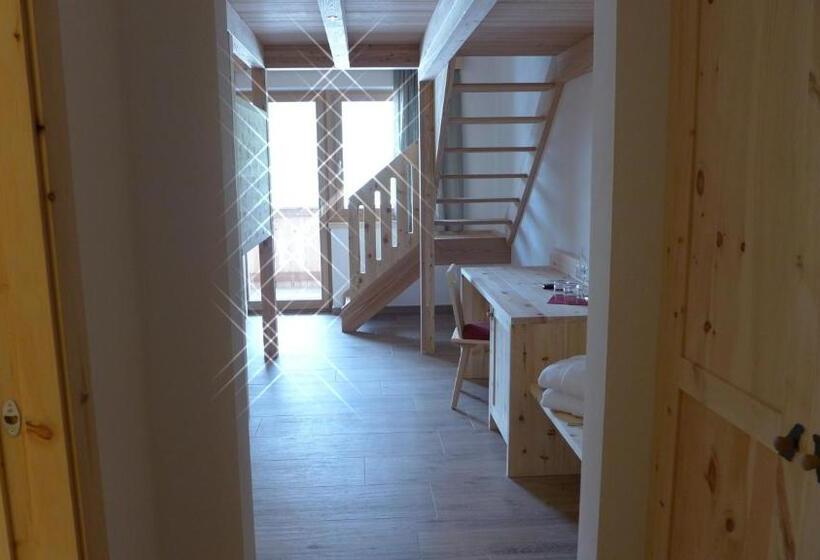 Полулюкс, Passo Sella Dolomiti Mountain Resort